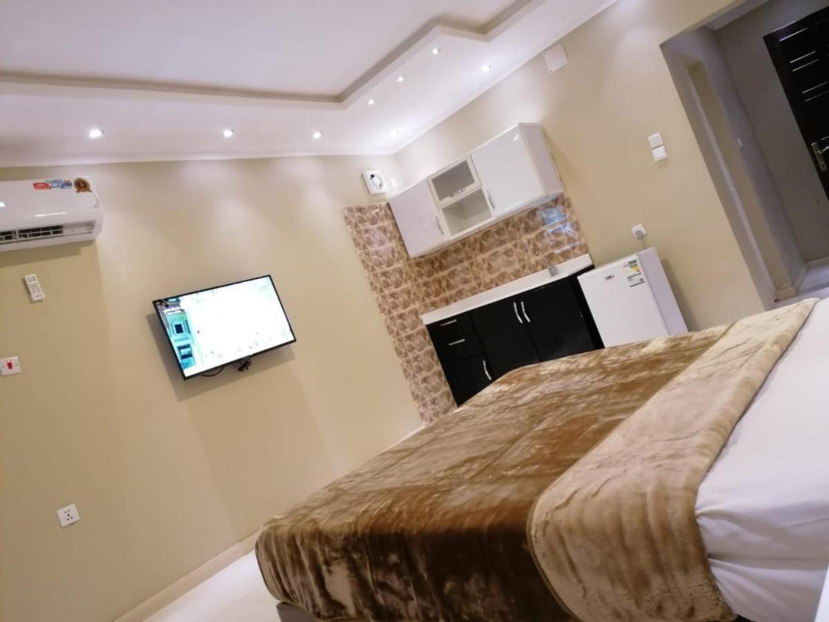 Marina House - للنساء فقط Homestay Riyadh