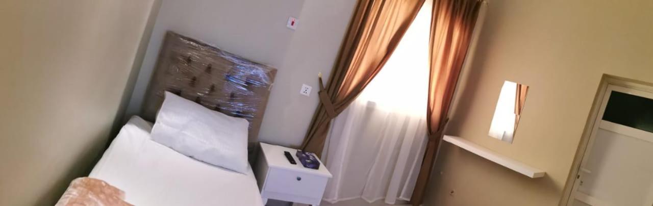 Marina House - للنساء فقط